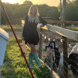 Meet your Posher, Erika